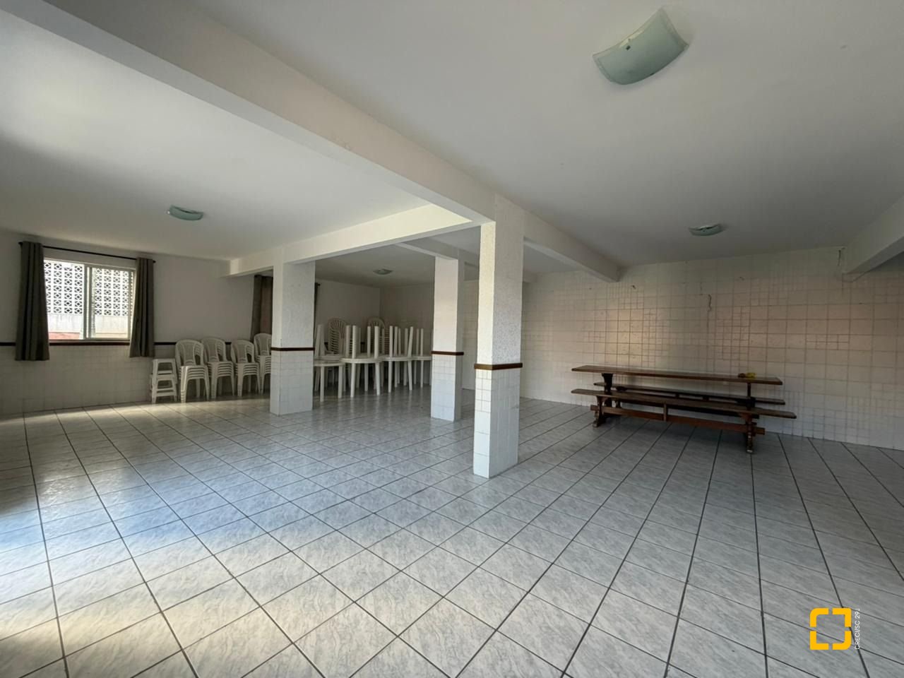 Apartamento com 92m², 3 quartos (sendo 1 suíte), 1 garagem, no bairro Estreito em Florianópolis