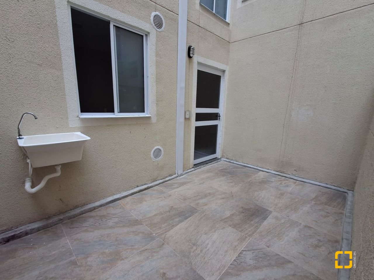 Apartamento com 43m², 2 quartos, 1 garagem, no bairro Bela Vista em Palhoça