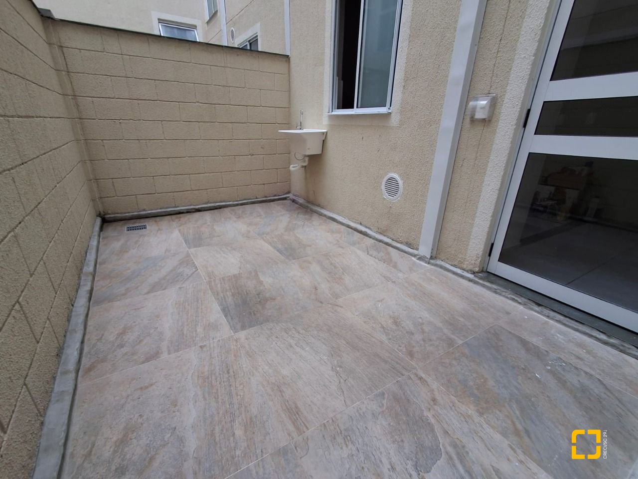 Apartamento com 43m², 2 quartos, 1 garagem, no bairro Bela Vista em Palhoça