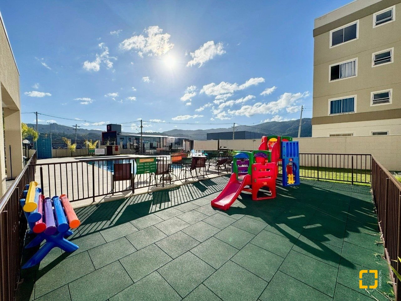 Apartamento com 43m², 2 quartos, 1 garagem, no bairro Bela Vista em Palhoça