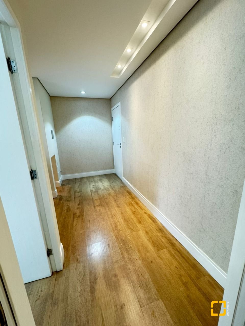 Sala com 35m², 22 garagens, no bairro Centro em Florianópolis