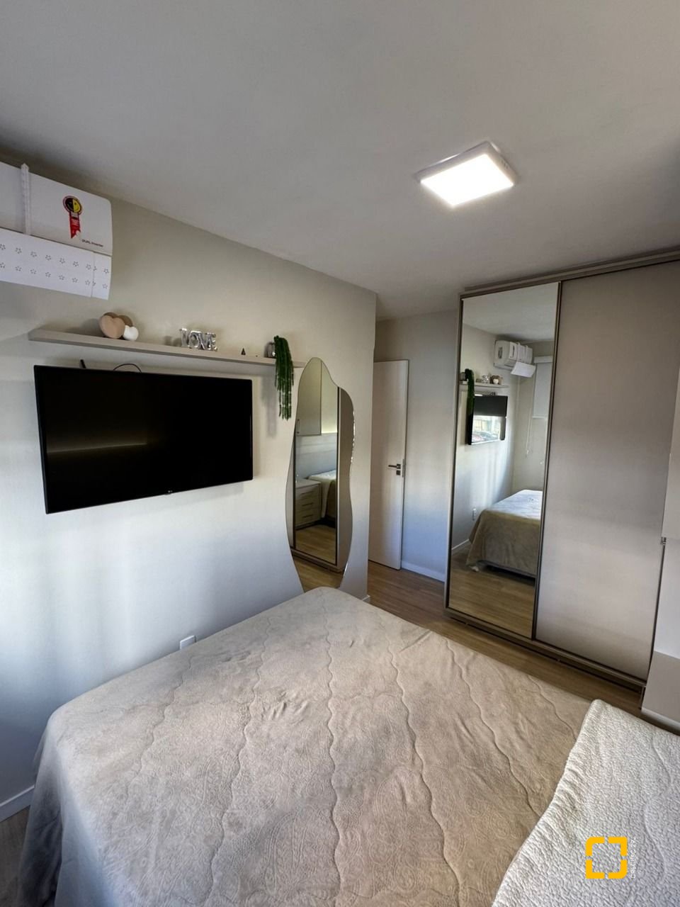 Apartamento com 41m², 2 quartos, no bairro Campinas em São José