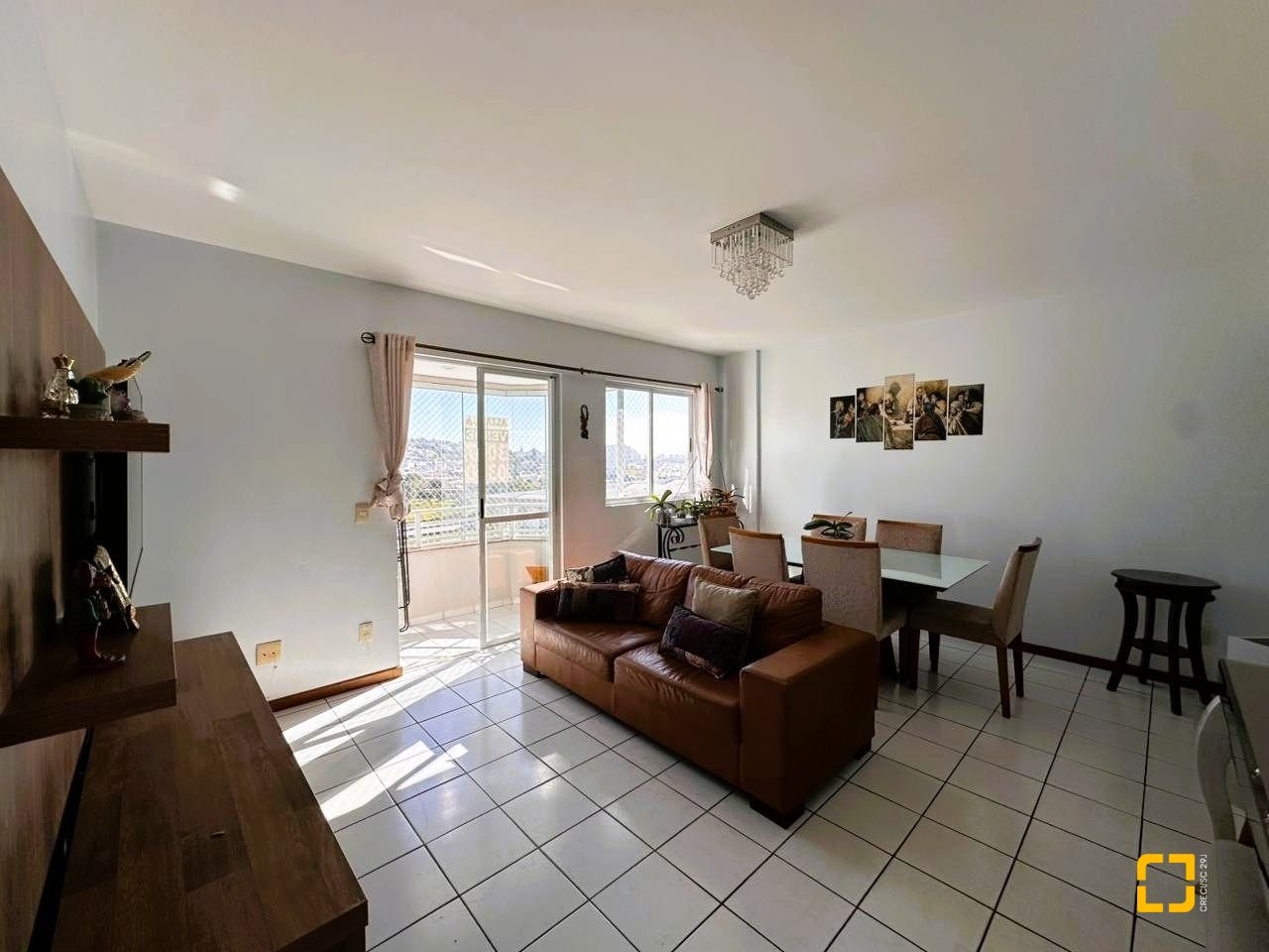 Apartamento com 96m², 3 quartos (sendo 1 suíte), 1 garagem, no bairro Kobrasol em São José