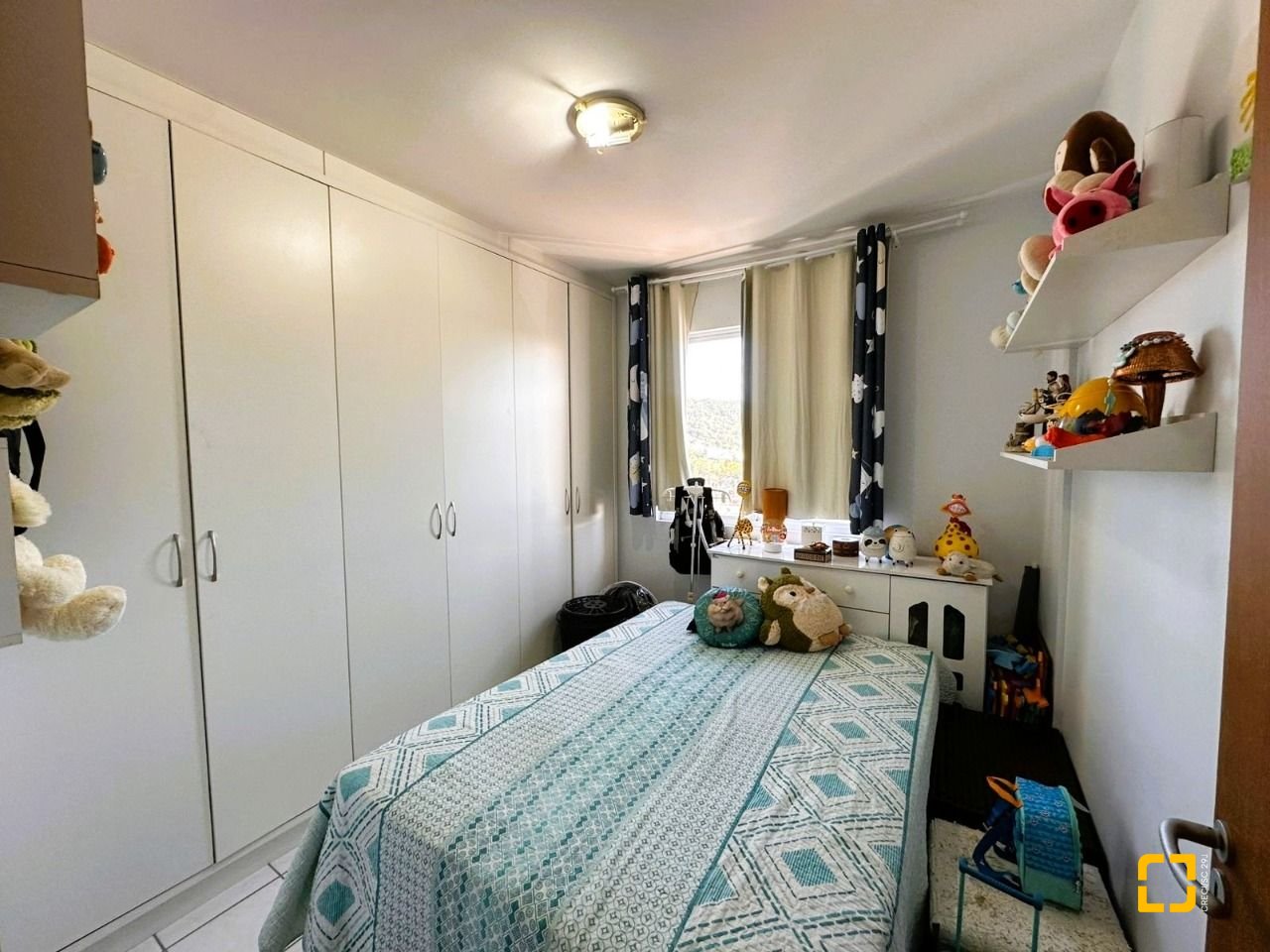 Apartamento com 96m², 3 quartos (sendo 1 suíte), 1 garagem, no bairro Kobrasol em São José