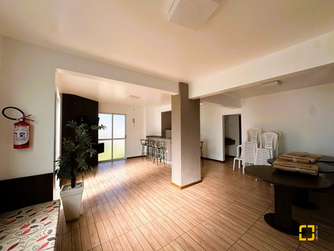 Apartamento com 96m², 3 quartos (sendo 1 suíte), 1 garagem, no bairro Kobrasol em São José