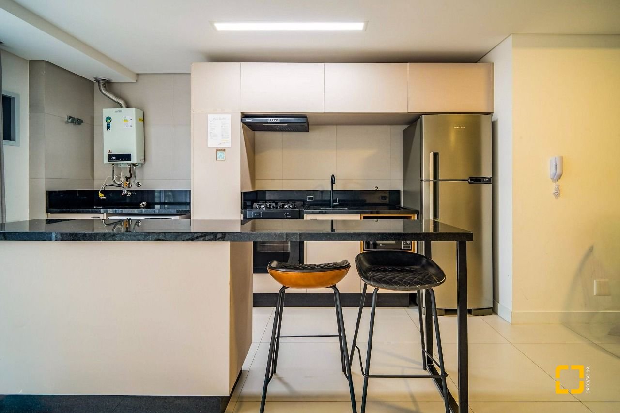 Apartamento com 80m², 4 quartos (sendo 2 suítes), 1 garagem, no bairro Jurerê em Florianópolis