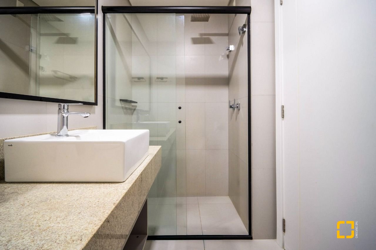 Apartamento com 80m², 4 quartos (sendo 2 suítes), 1 garagem, no bairro Jurerê em Florianópolis
