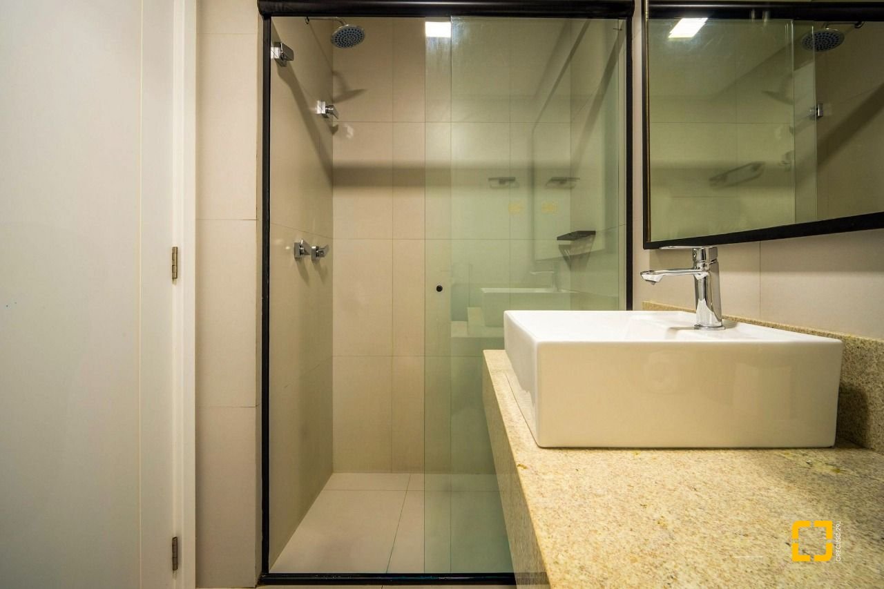Apartamento com 80m², 4 quartos (sendo 2 suítes), 1 garagem, no bairro Jurerê em Florianópolis