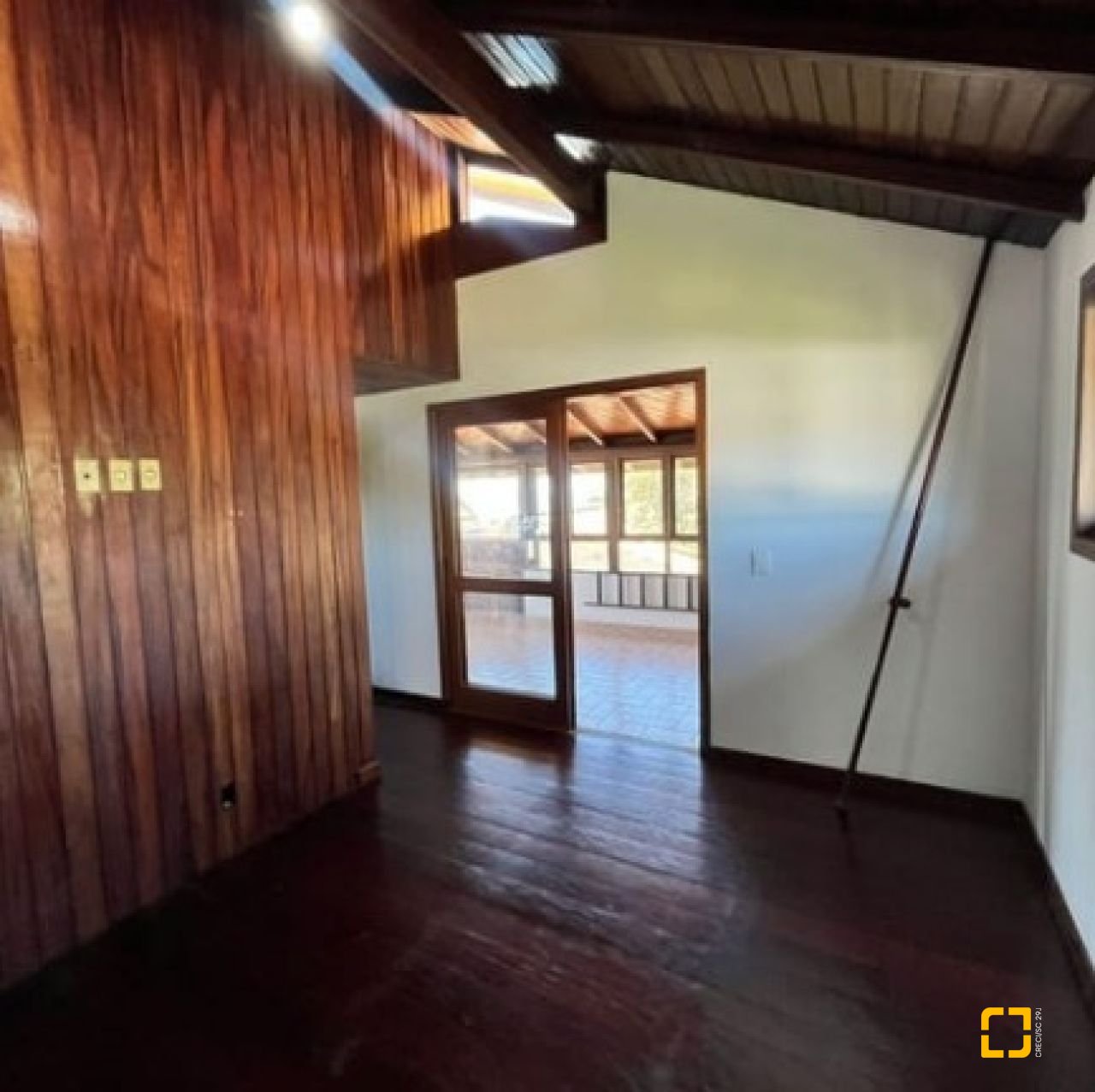 Casa com 220m², 7 quartos, 8 garagens, no bairro Ingleses em Florianópolis