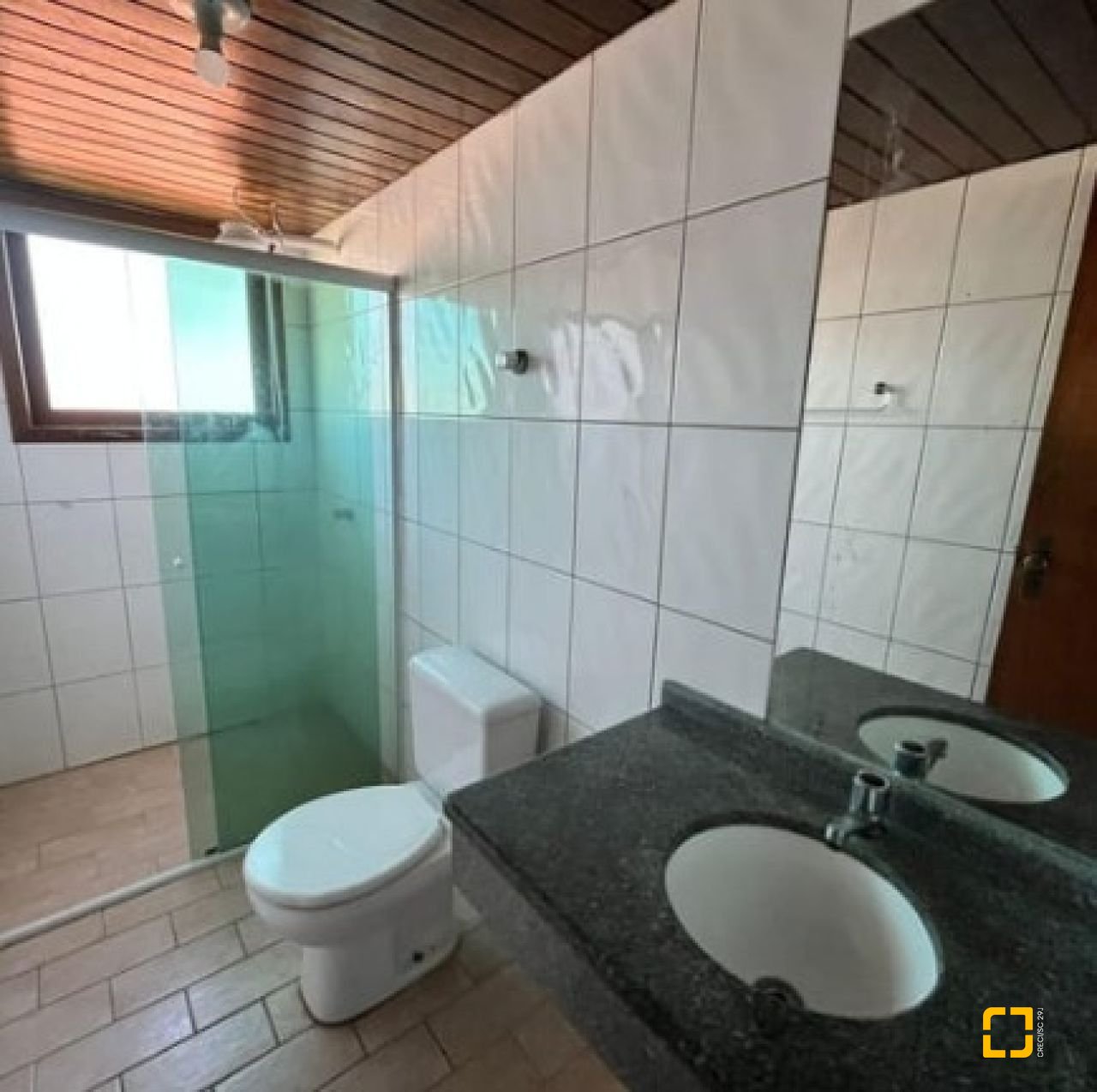 Casa com 220m², 7 quartos, 8 garagens, no bairro Ingleses em Florianópolis