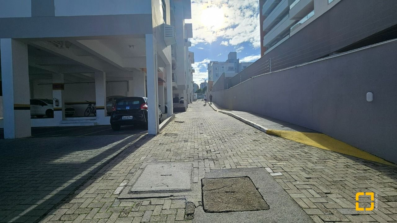 Apartamento com 58m², 2 quartos, 1 garagem, no bairro Estreito em Florianópolis