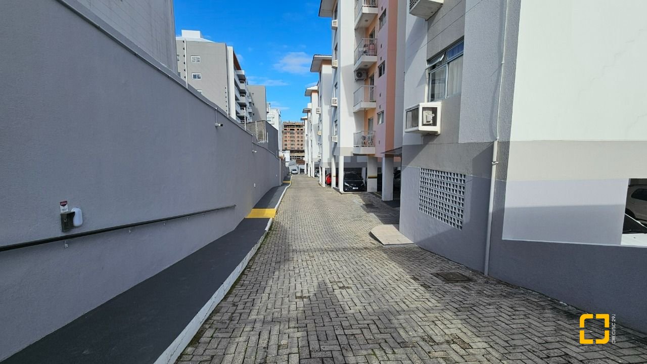 Apartamento com 58m², 2 quartos, 1 garagem, no bairro Estreito em Florianópolis