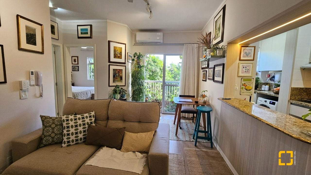 Apartamento com 58m², 2 quartos, 1 garagem, no bairro Estreito em Florianópolis