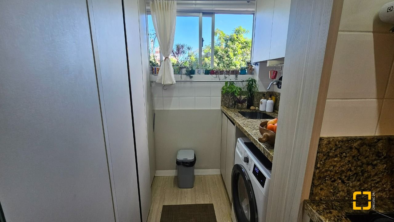 Apartamento com 58m², 2 quartos, 1 garagem, no bairro Estreito em Florianópolis