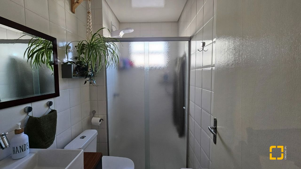 Apartamento com 58m², 2 quartos, 1 garagem, no bairro Estreito em Florianópolis