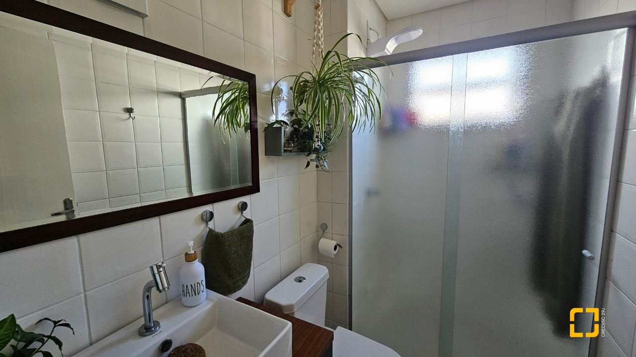 Apartamento com 58m², 2 quartos, 1 garagem, no bairro Estreito em Florianópolis