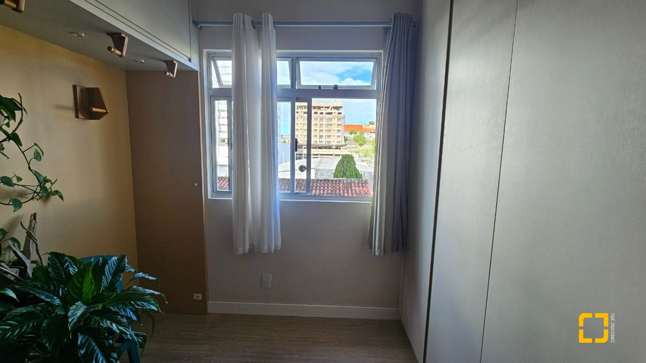 Apartamento com 58m², 2 quartos, 1 garagem, no bairro Estreito em Florianópolis