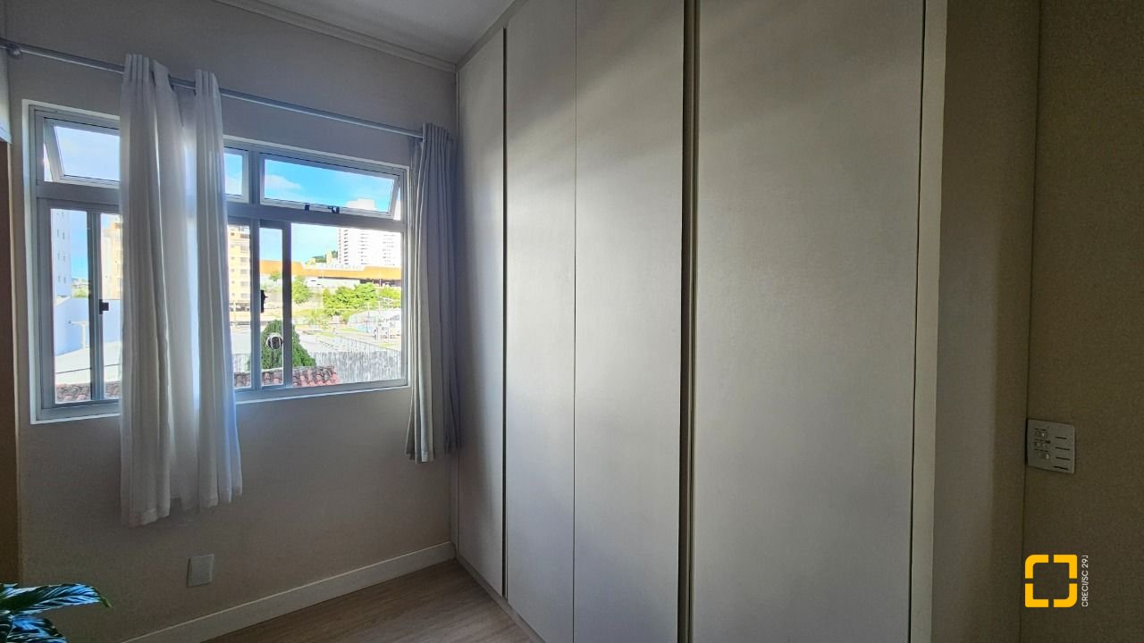 Apartamento com 58m², 2 quartos, 1 garagem, no bairro Estreito em Florianópolis