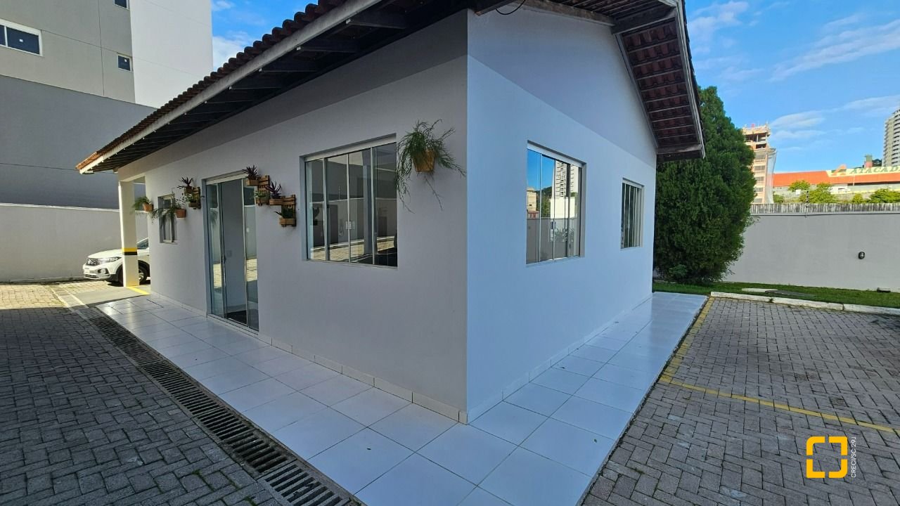 Apartamento com 58m², 2 quartos, 1 garagem, no bairro Estreito em Florianópolis