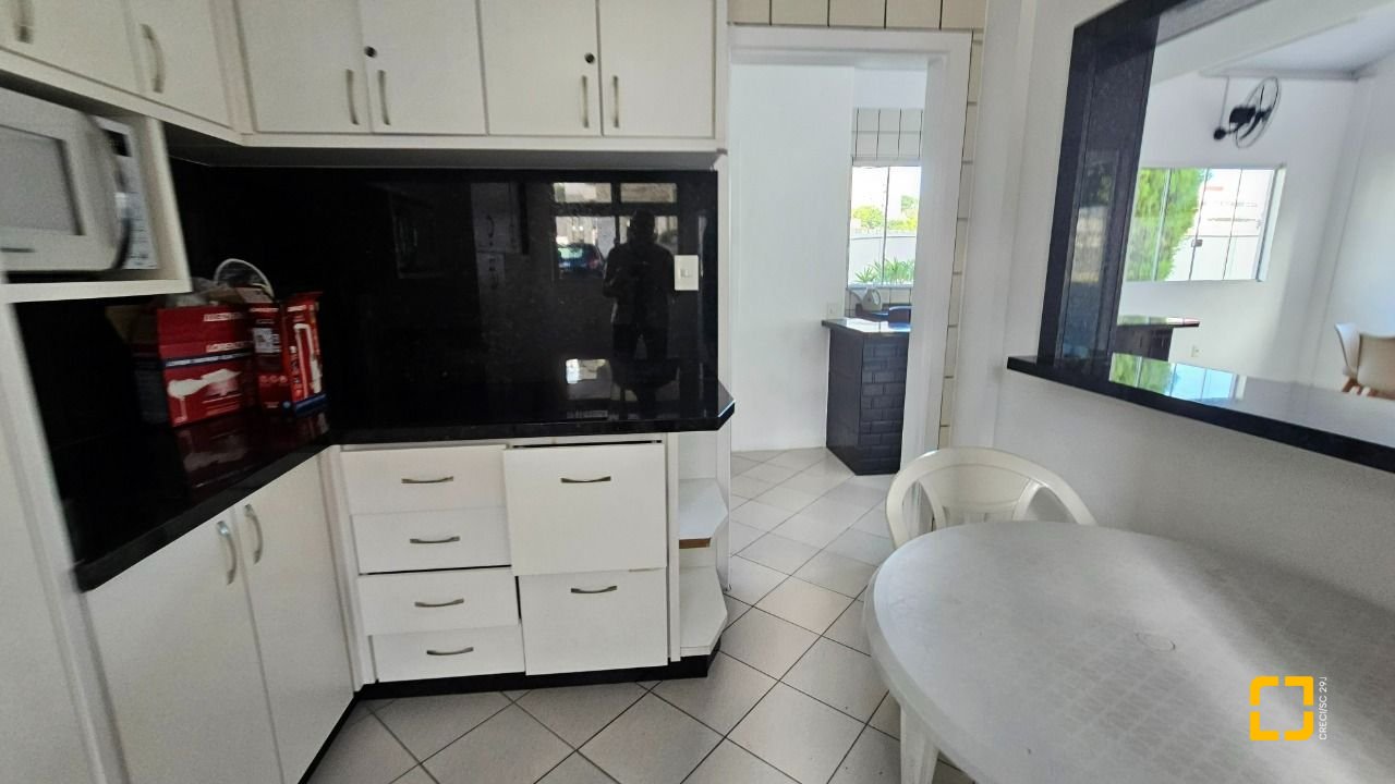 Apartamento com 58m², 2 quartos, 1 garagem, no bairro Estreito em Florianópolis