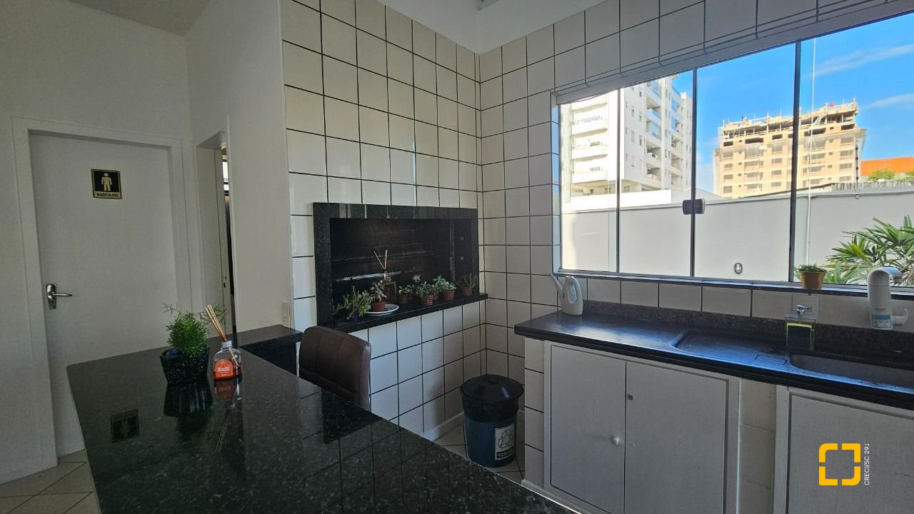 Apartamento com 58m², 2 quartos, 1 garagem, no bairro Estreito em Florianópolis