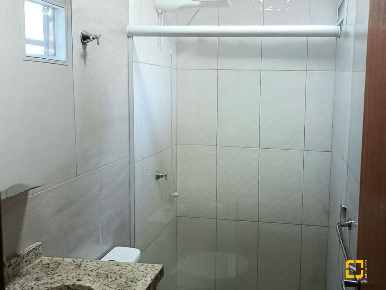 Casa com 88m², 2 quartos, 2 garagens, no bairro Rio Tavares em Florianópolis