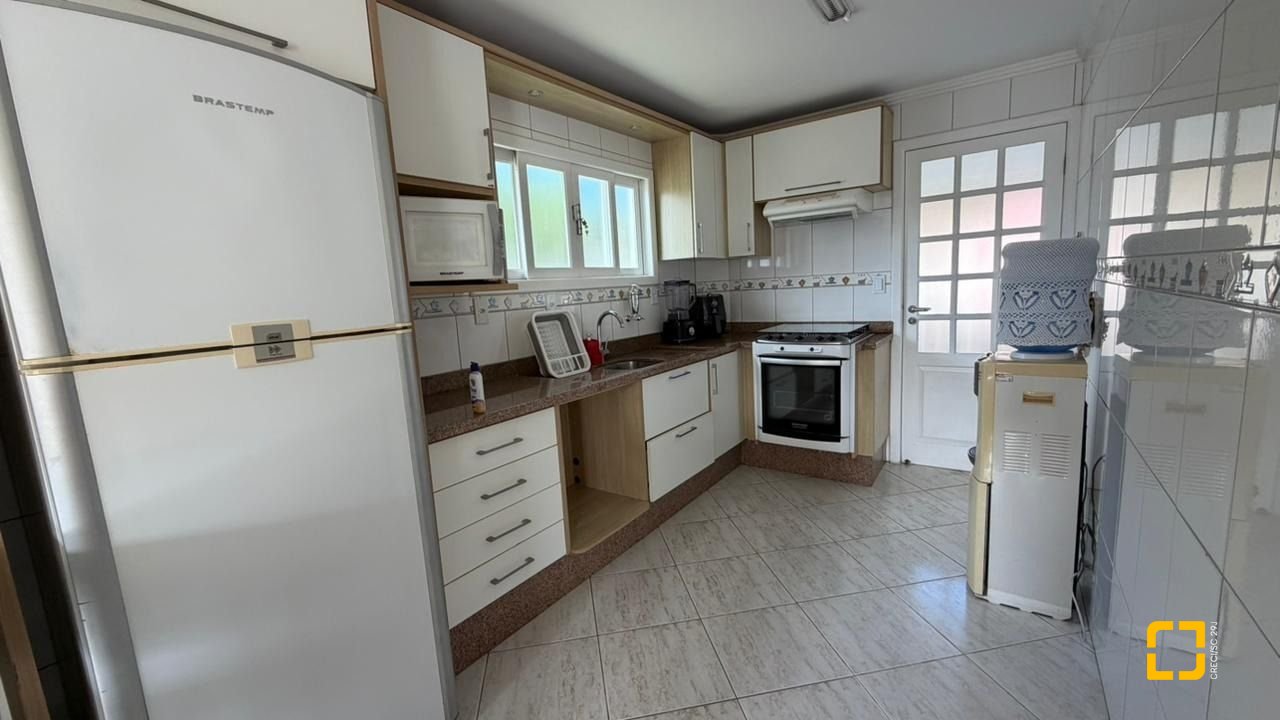 Terreno com 707m², no bairro Cachoeira do Bom Jesus em Florianópolis