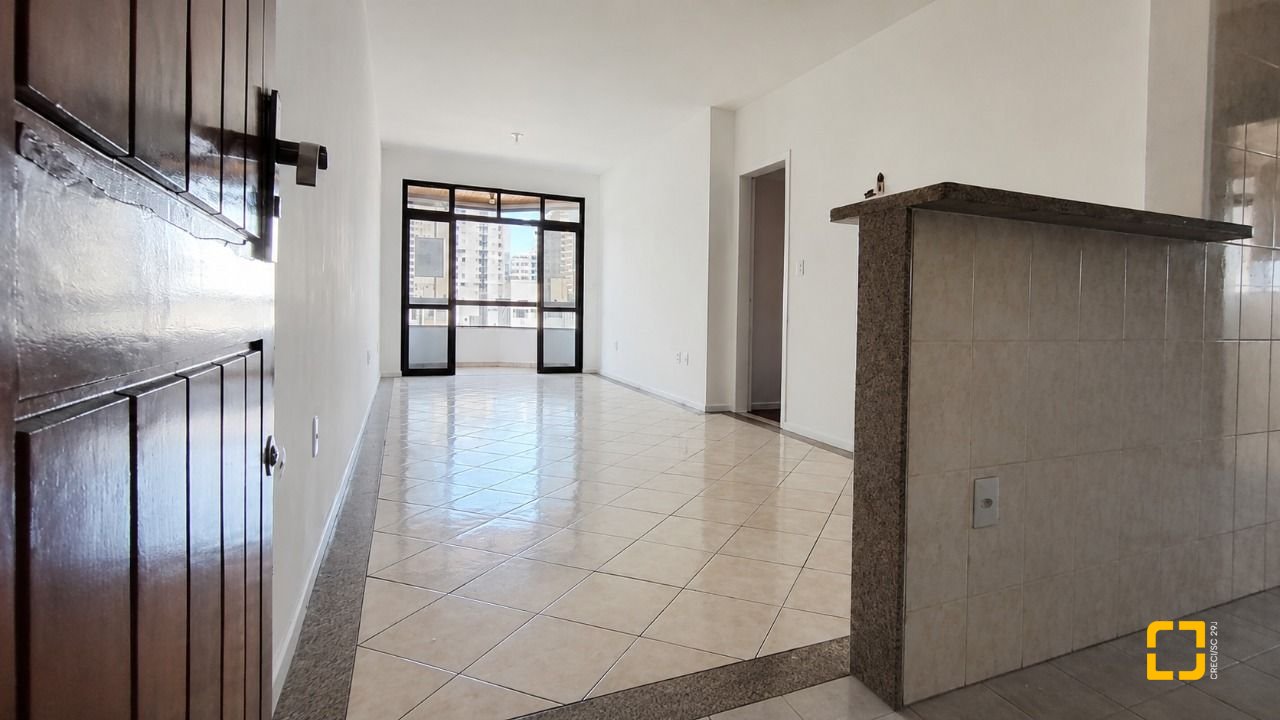 Apartamento com 110m², 4 quartos (sendo 1 suíte), 1 garagem, no bairro Kobrasol em São José