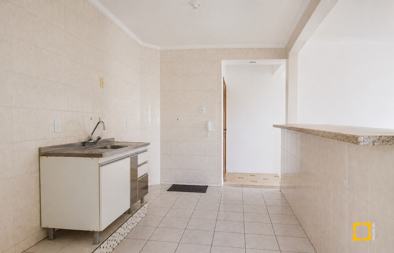 Apartamento com 110m², 4 quartos (sendo 1 suíte), 1 garagem, no bairro Kobrasol em São José