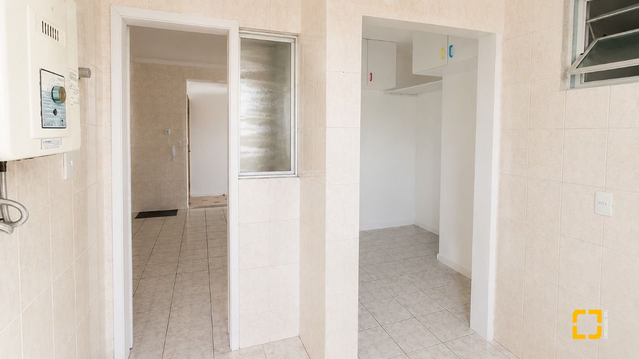Apartamento com 110m², 4 quartos (sendo 1 suíte), 1 garagem, no bairro Kobrasol em São José