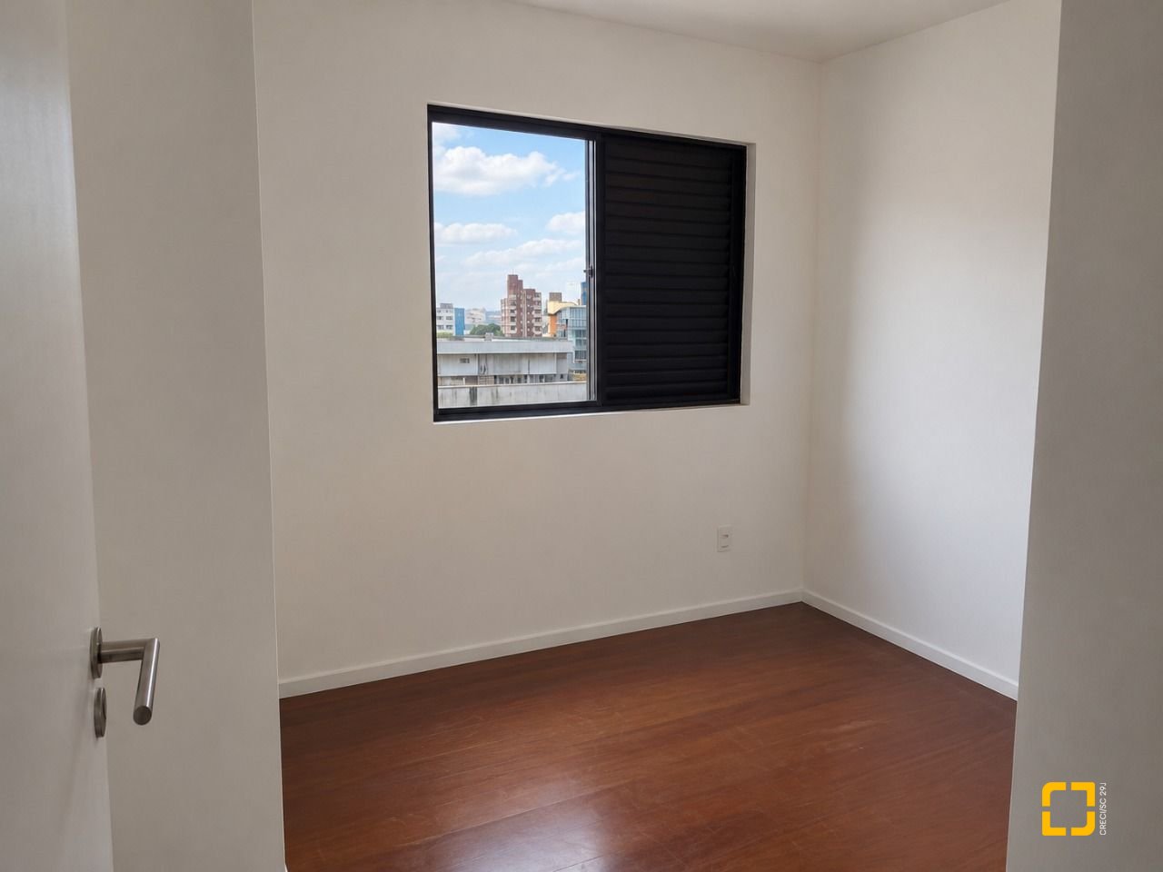 Apartamento com 110m², 4 quartos (sendo 1 suíte), 1 garagem, no bairro Kobrasol em São José