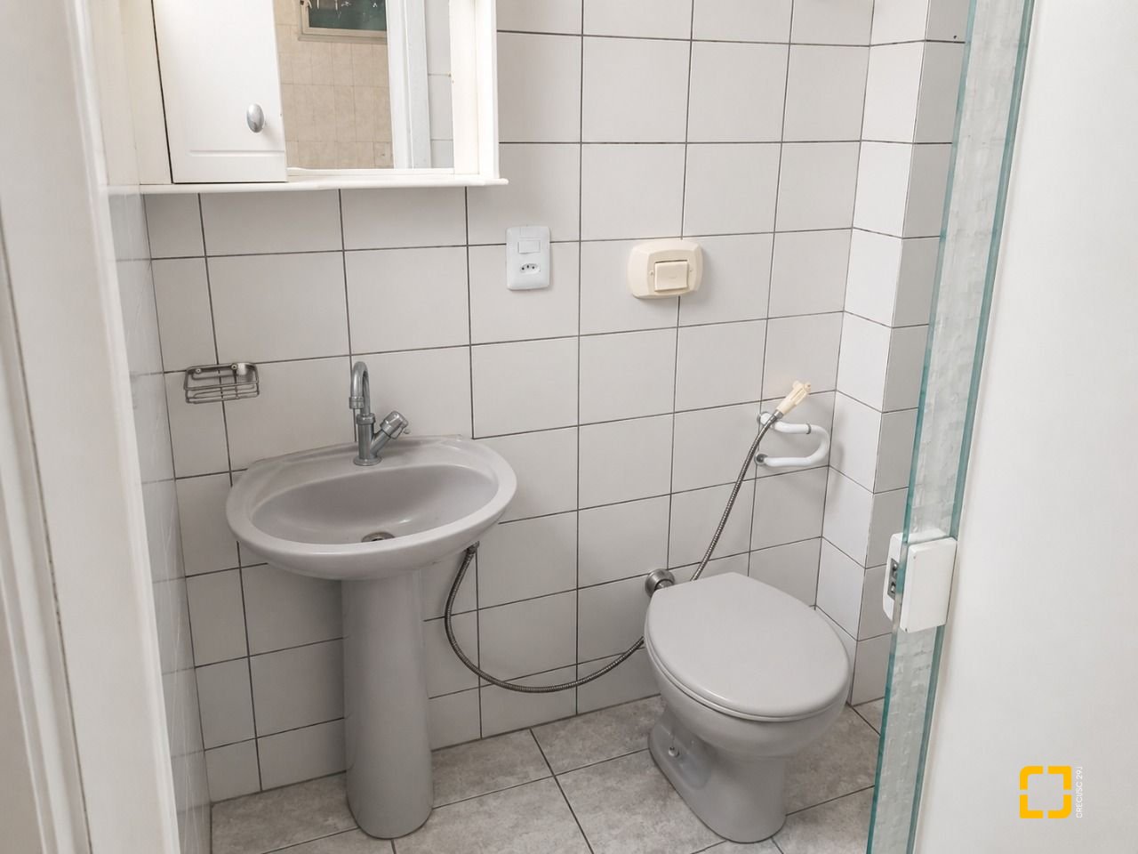 Apartamento com 110m², 4 quartos (sendo 1 suíte), 1 garagem, no bairro Kobrasol em São José