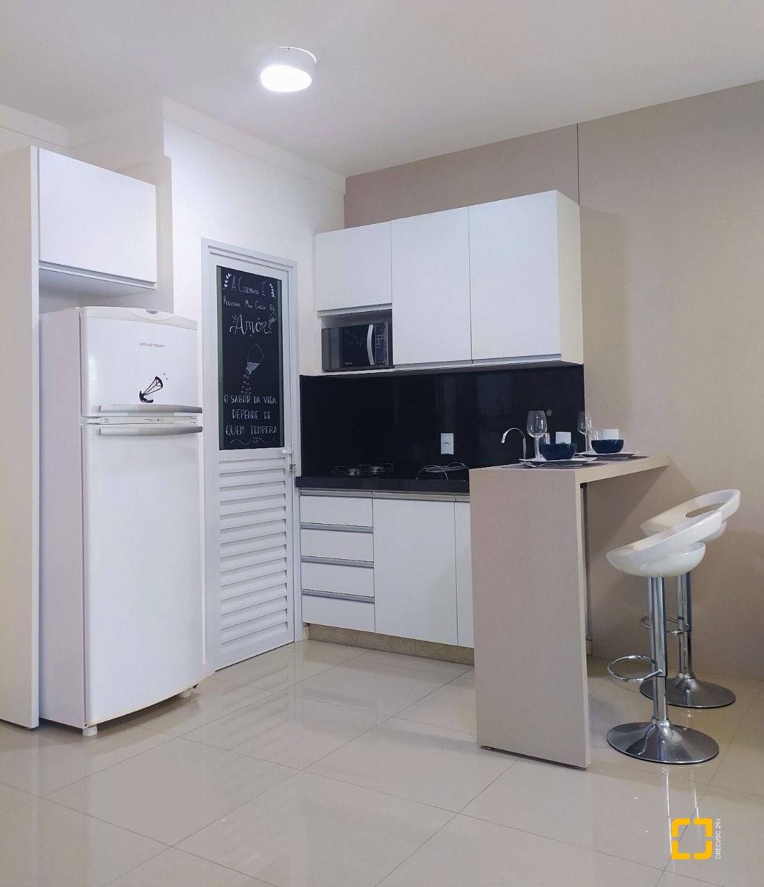 Studio com 34m², 1 quarto, 1 garagem, no bairro Lagoa da Conceição em Florianópolis