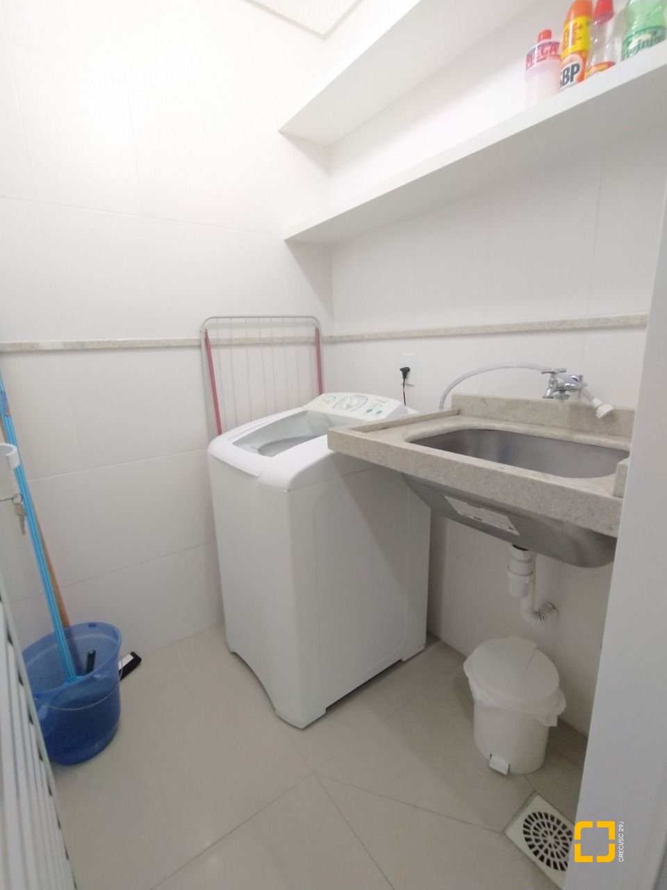 Studio com 34m², 1 quarto, 1 garagem, no bairro Lagoa da Conceição em Florianópolis