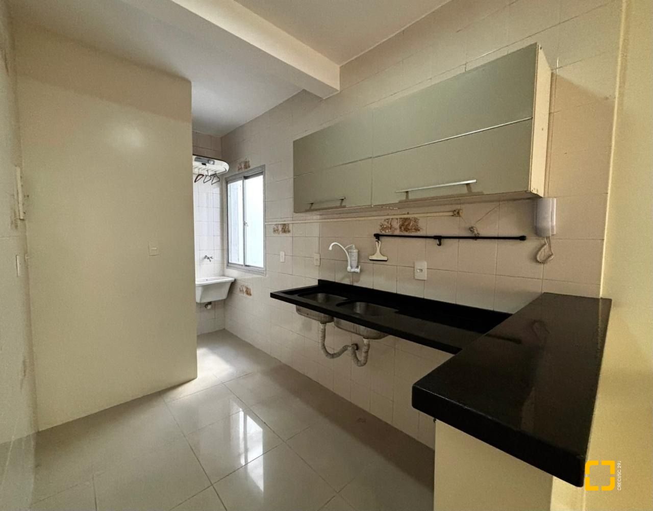 Apartamento com 90m², 4 quartos (sendo 1 suíte), 1 garagem, no bairro Centro em Florianópolis