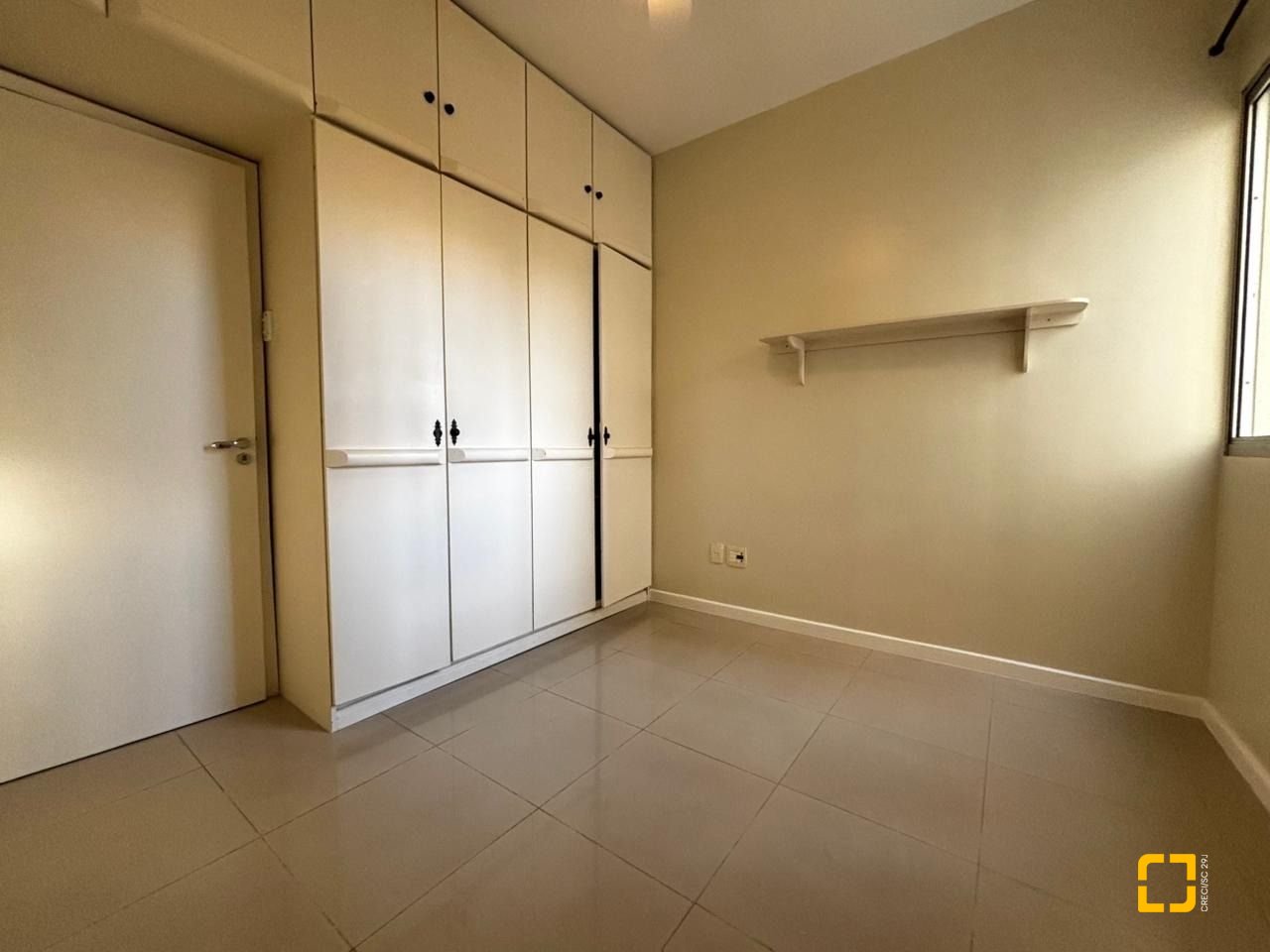 Apartamento com 90m², 4 quartos (sendo 1 suíte), 1 garagem, no bairro Centro em Florianópolis
