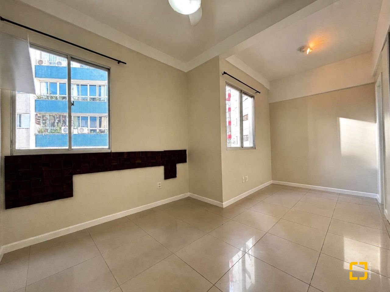 Apartamento com 90m², 4 quartos (sendo 1 suíte), 1 garagem, no bairro Centro em Florianópolis
