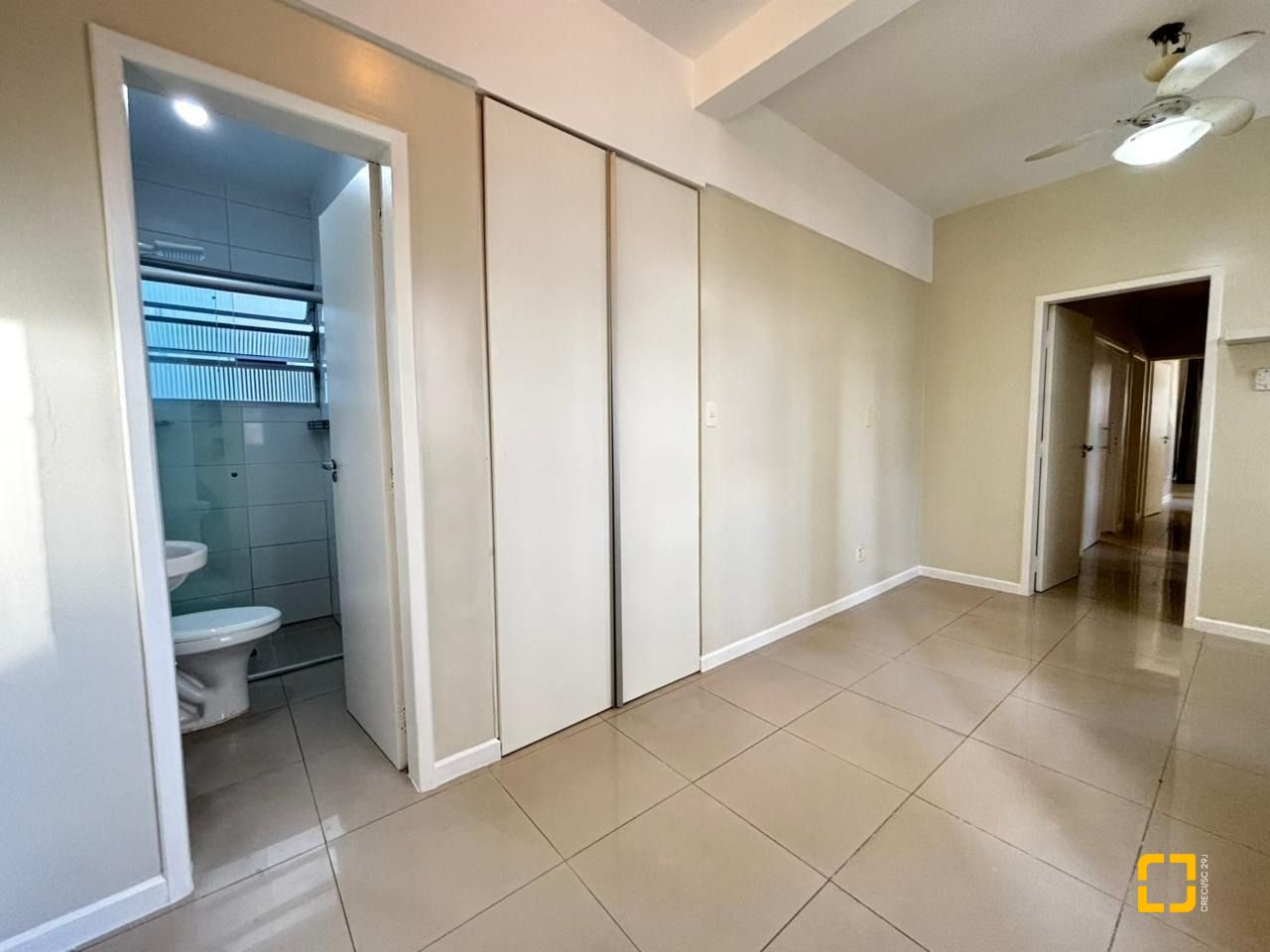 Apartamento com 90m², 4 quartos (sendo 1 suíte), 1 garagem, no bairro Centro em Florianópolis