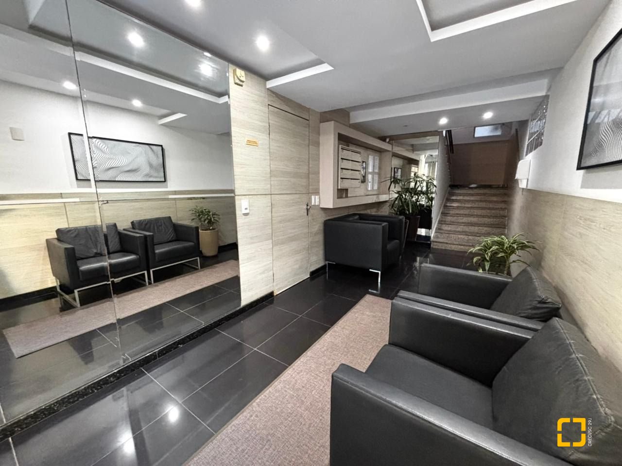 Apartamento com 90m², 4 quartos (sendo 1 suíte), 1 garagem, no bairro Centro em Florianópolis