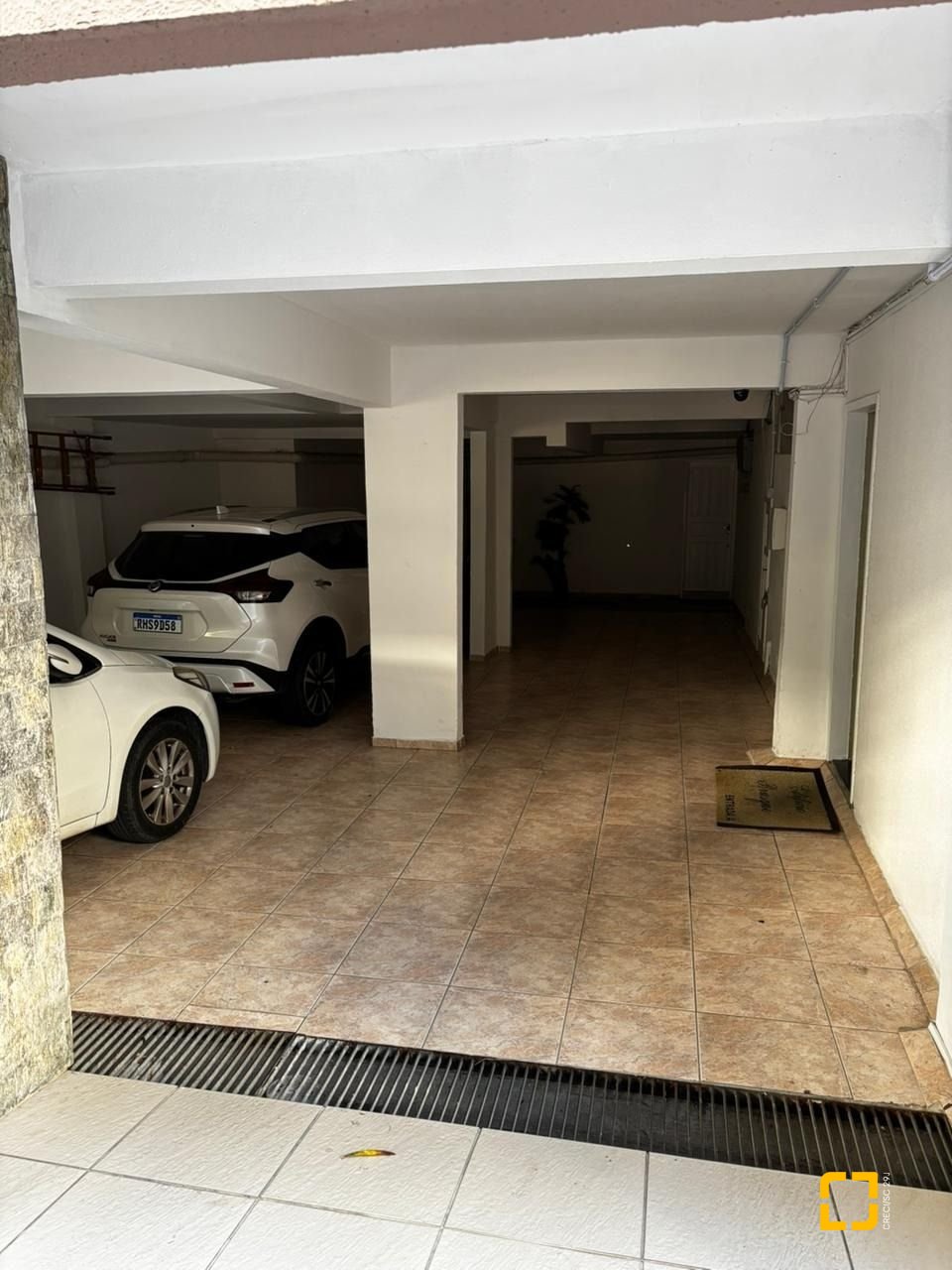 Apartamento com 90m², 4 quartos (sendo 1 suíte), 1 garagem, no bairro Centro em Florianópolis