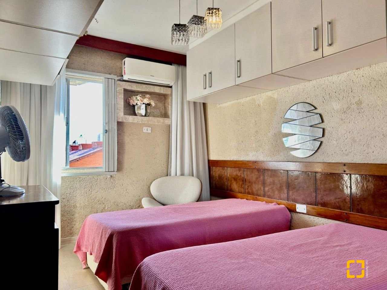 Apartamento com 47m², 1 quarto, 1 garagem, no bairro Canasvieiras em Florianópolis