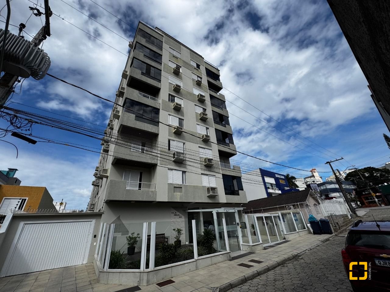 Apartamento com 99m², 4 quartos (sendo 1 suíte), 1 garagem, no bairro Trindade em Florianópolis