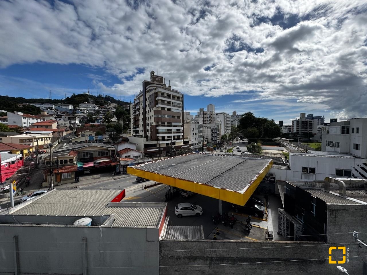 Apartamento com 99m², 4 quartos (sendo 1 suíte), 1 garagem, no bairro Trindade em Florianópolis