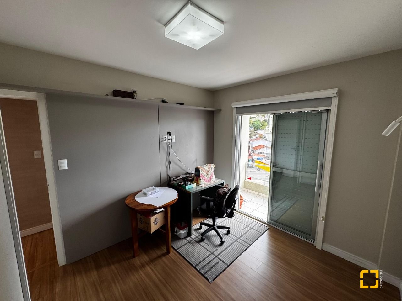 Apartamento com 99m², 4 quartos (sendo 1 suíte), 1 garagem, no bairro Trindade em Florianópolis