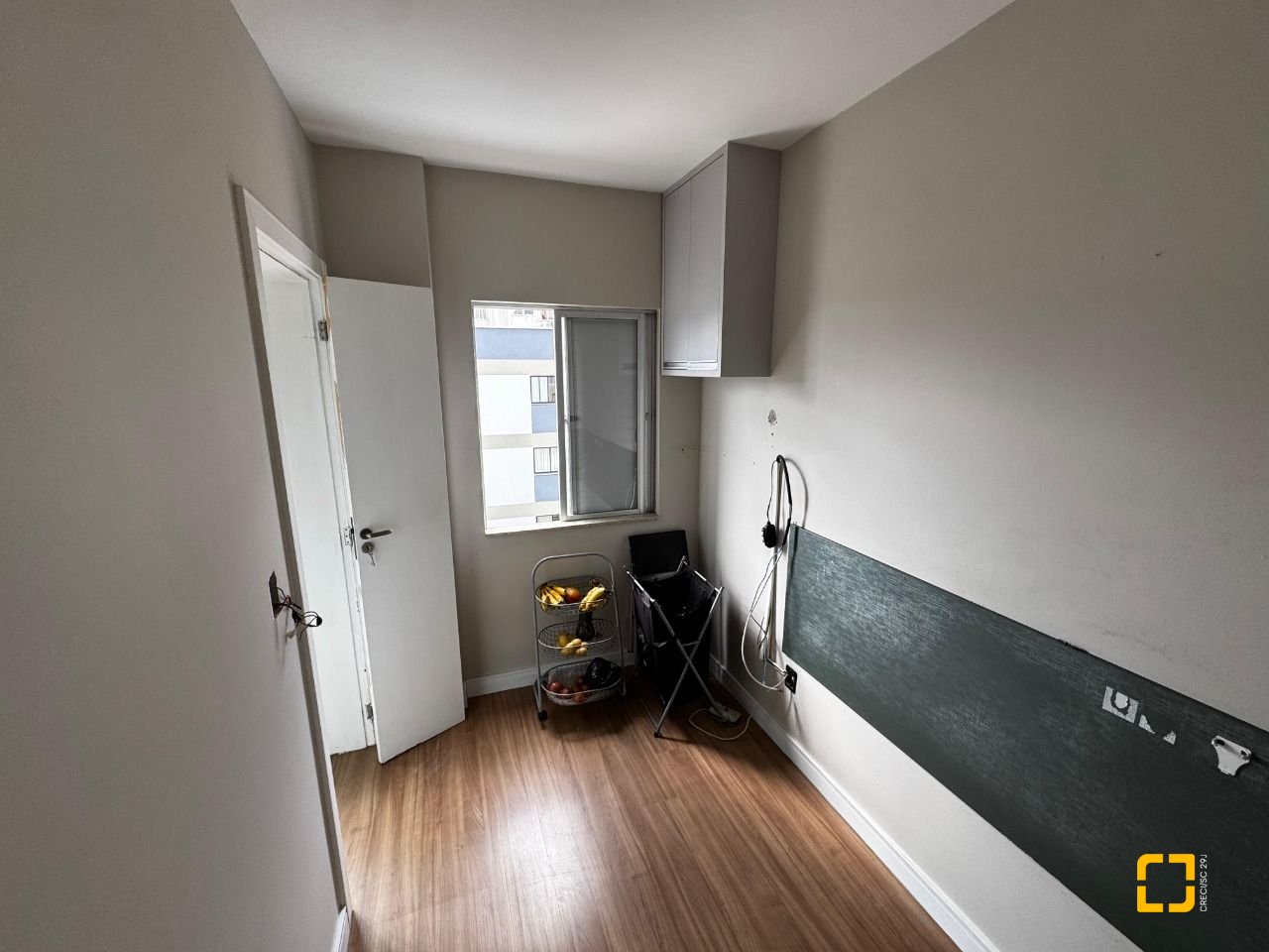 Apartamento com 99m², 4 quartos (sendo 1 suíte), 1 garagem, no bairro Trindade em Florianópolis
