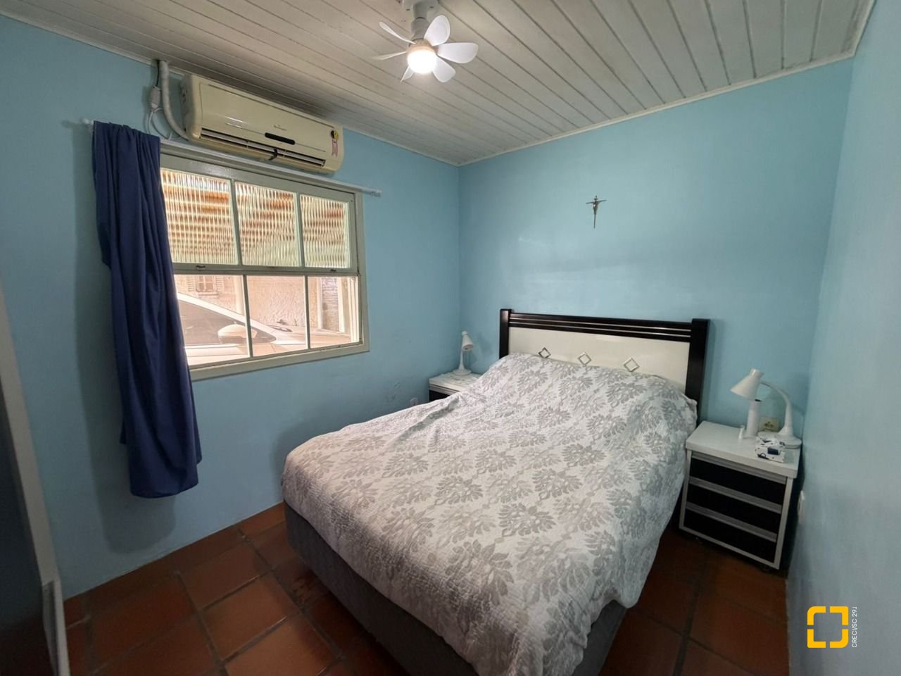 Casa com 222m², 10 quartos (sendo 1 suíte), 4 garagens, no bairro Canasvieiras em Florianópolis