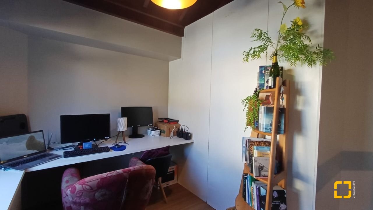 Casa de Condomínio com 148m², 2 quartos (sendo 1 suíte), 2 garagens, no bairro Santo Antônio de Lisboa em Florianópolis