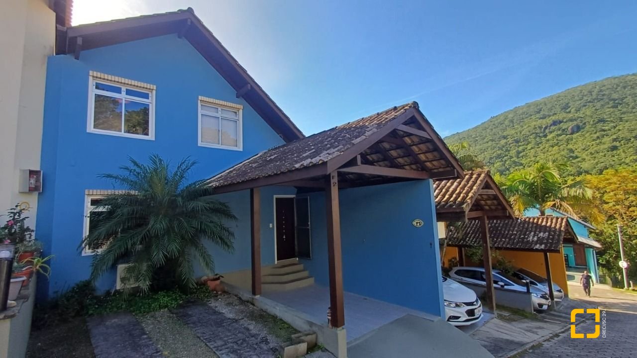 Casa de Condomínio com 148m², 2 quartos (sendo 1 suíte), 2 garagens, no bairro Santo Antônio de Lisboa em Florianópolis