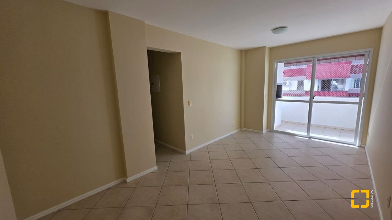 Apartamento com 71m², 3 quartos (sendo 1 suíte), 1 garagem, no bairro Trindade em Florianópolis
