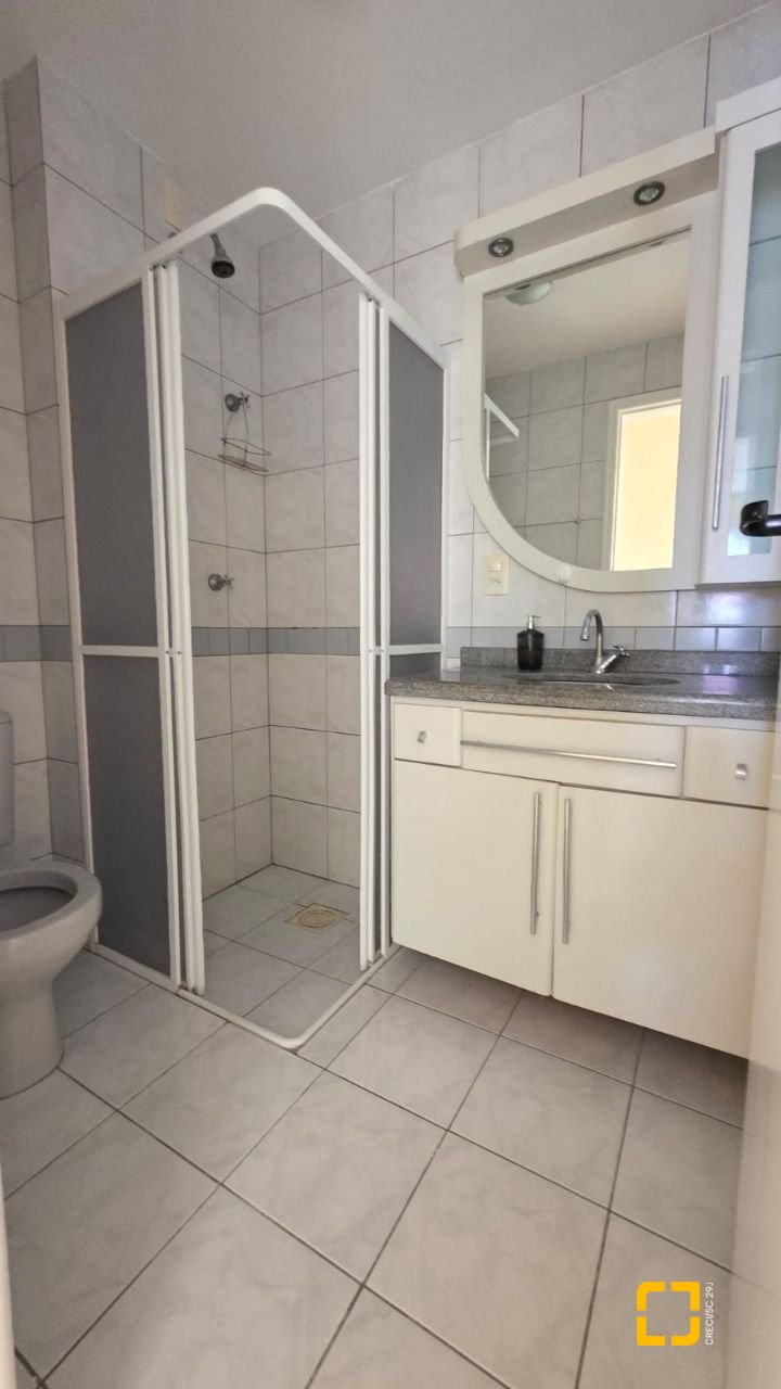 Apartamento com 71m², 3 quartos (sendo 1 suíte), 1 garagem, no bairro Trindade em Florianópolis